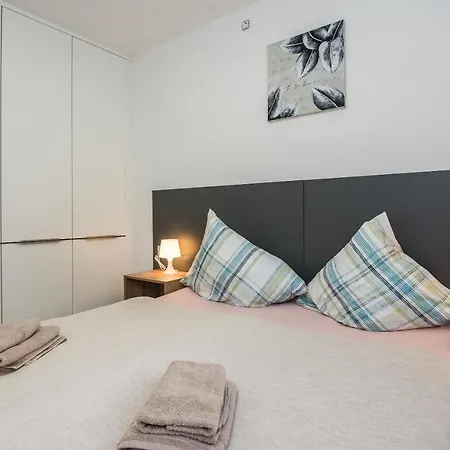 Apartment Spanic 1 *