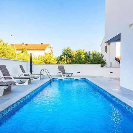 Apartment Spanic 1 Vir