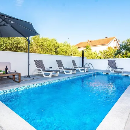 Spanic 1 Apartment *