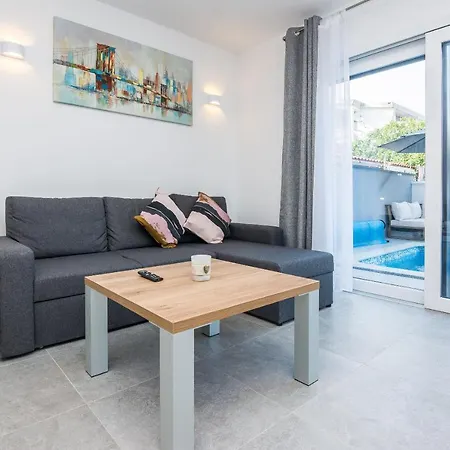 Spanic 1 Apartment *