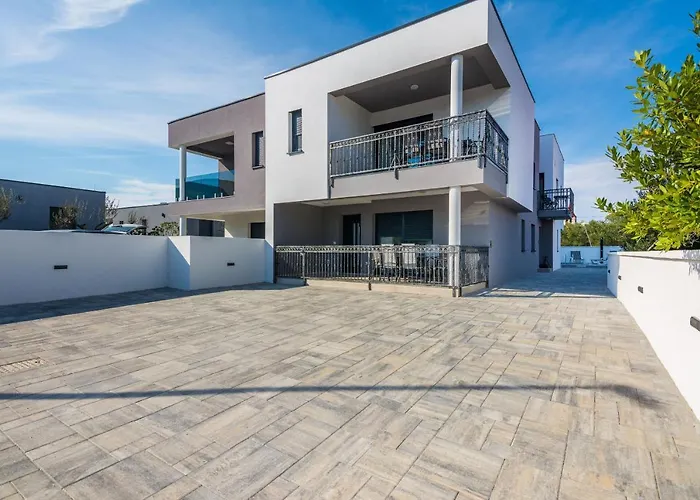 Spanic 1 Διαμέρισμα